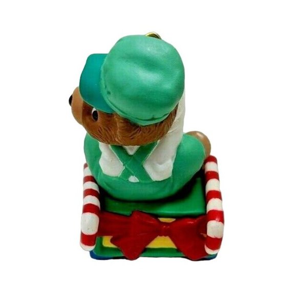 Hallmark Keepsake Childs Fourth Christmas Dated 2004 Christmas Ornament - Picture 3 of 12